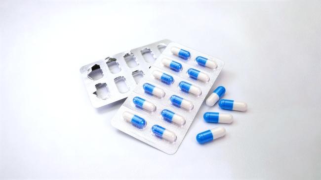 capsule blister pack and deblistering pack