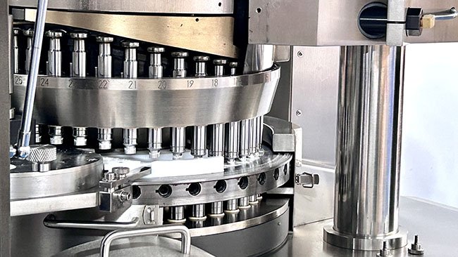 Wie Hochgeschwindigkeits-Tablettenpressen Ihnen Vorteile jenseits der reinen Produktionsleistung bieten?