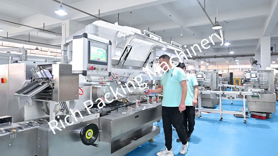 Karton Maschinenproduktionswerkstatt.